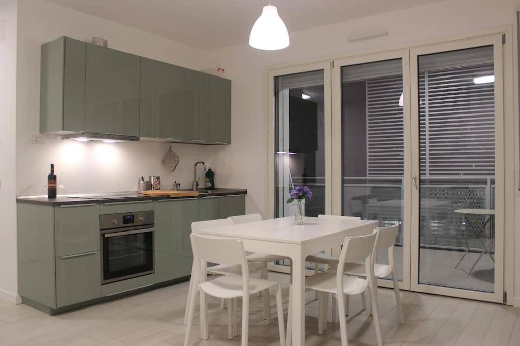 Luxury 3 Bedroom Apartment 100 Mq Next To Rho Fiera And San Siro Milan Luaran gambar